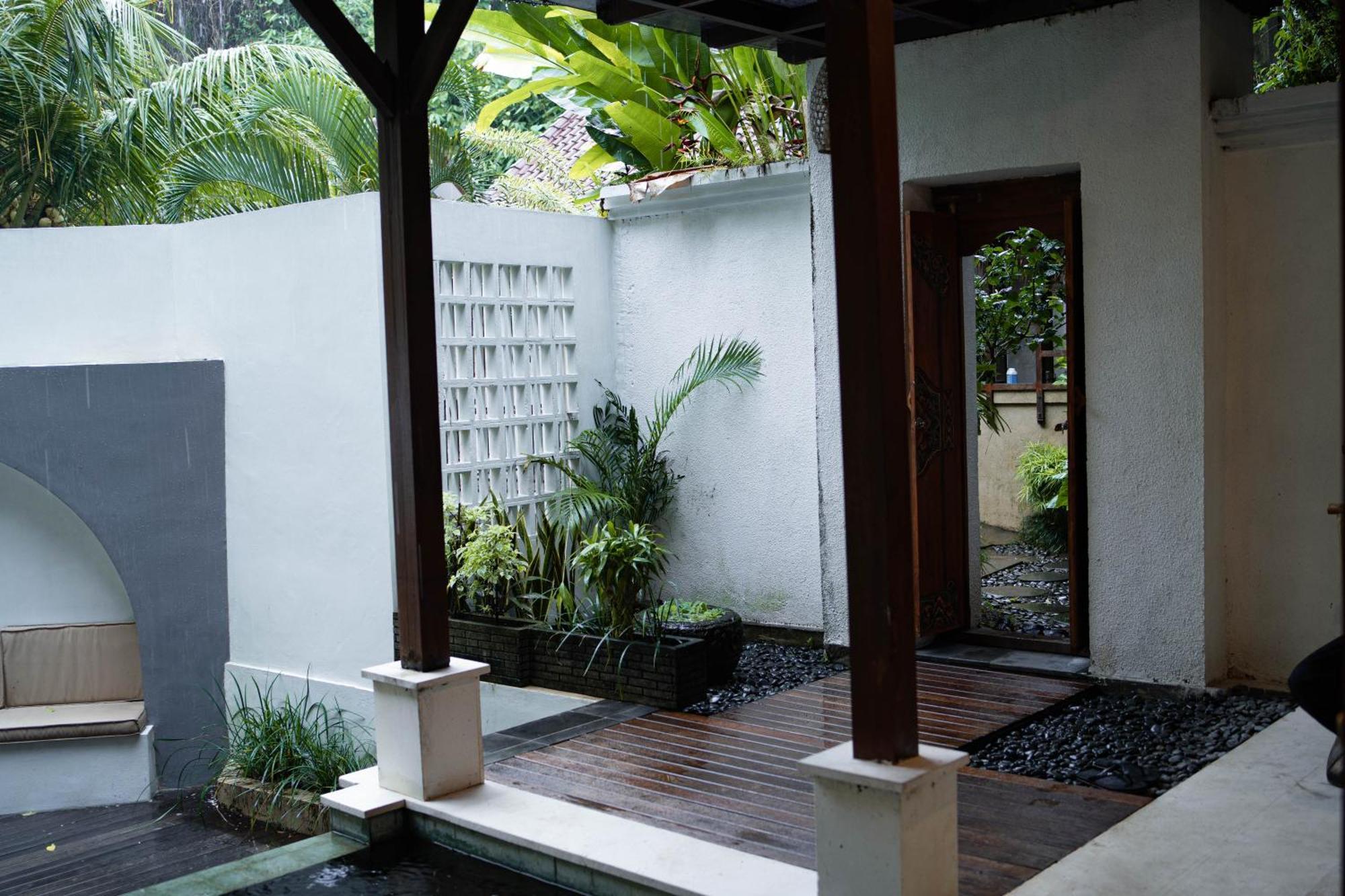 Desak Putu Putera Ubud